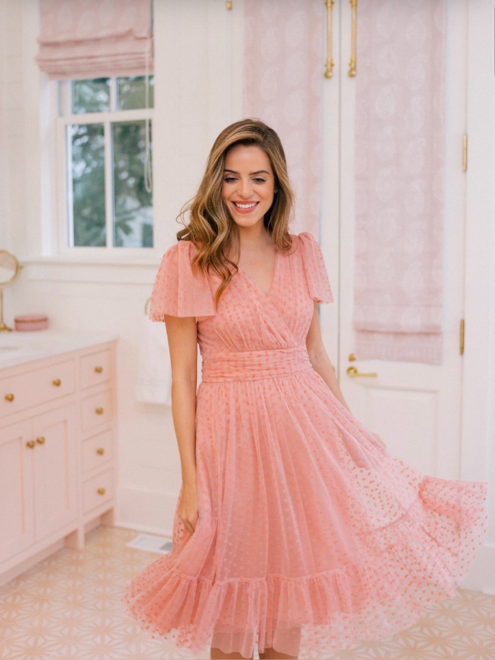 Gal Meets Glam Pink swiss dot Size 16 Romantic flutter sleeve midi dress